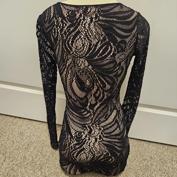 BCBG - Picture 3 of 4